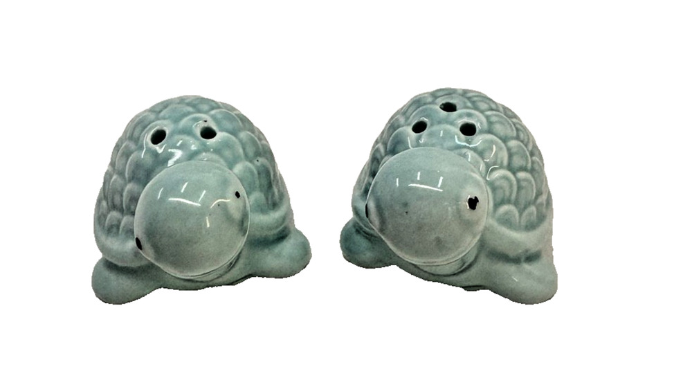 Vintage Aqua Blue Turtle Salt Pepper Shakers Ceramic Coastal Beach Decor Pair